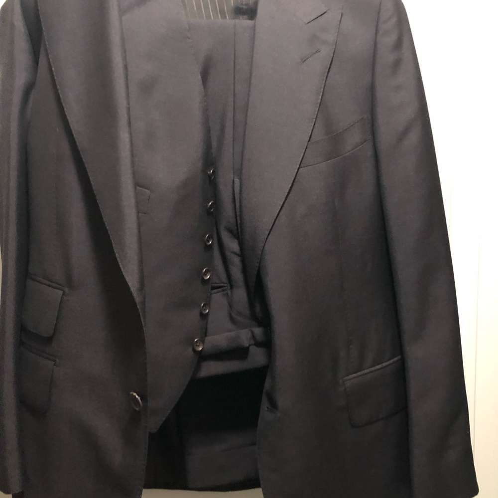 Tom Ford 3 piece men’s suit 56R minor moth damage